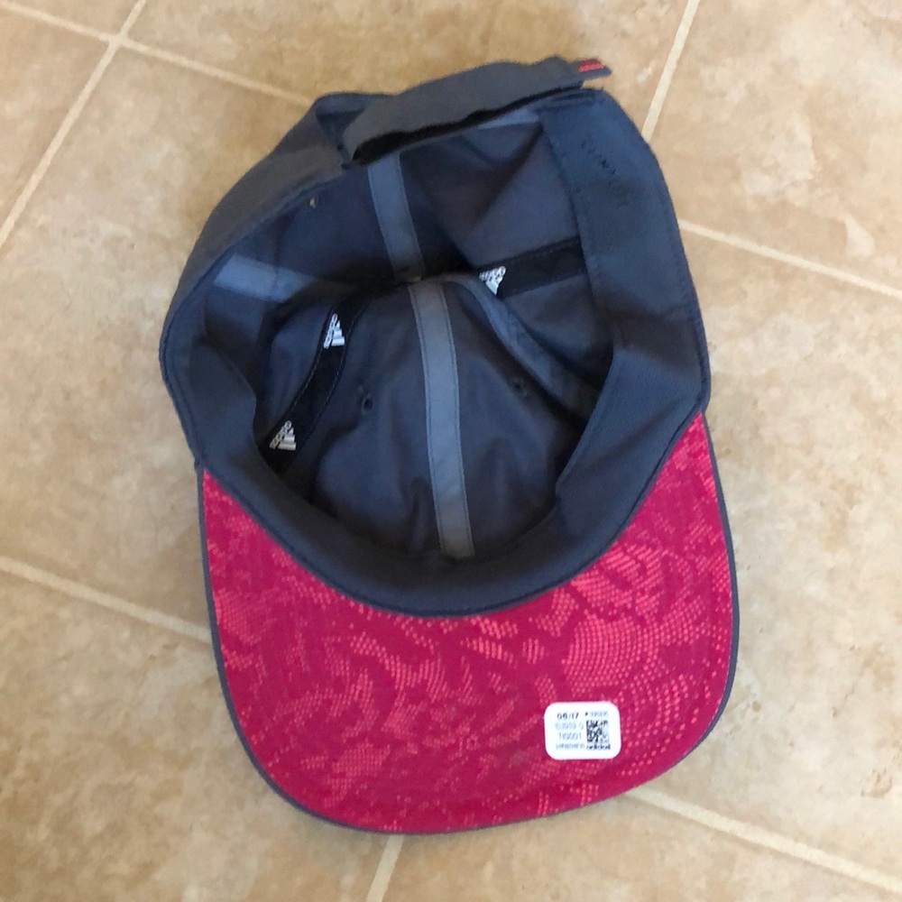 adidas hat 🧢 - Picture 6 of 6